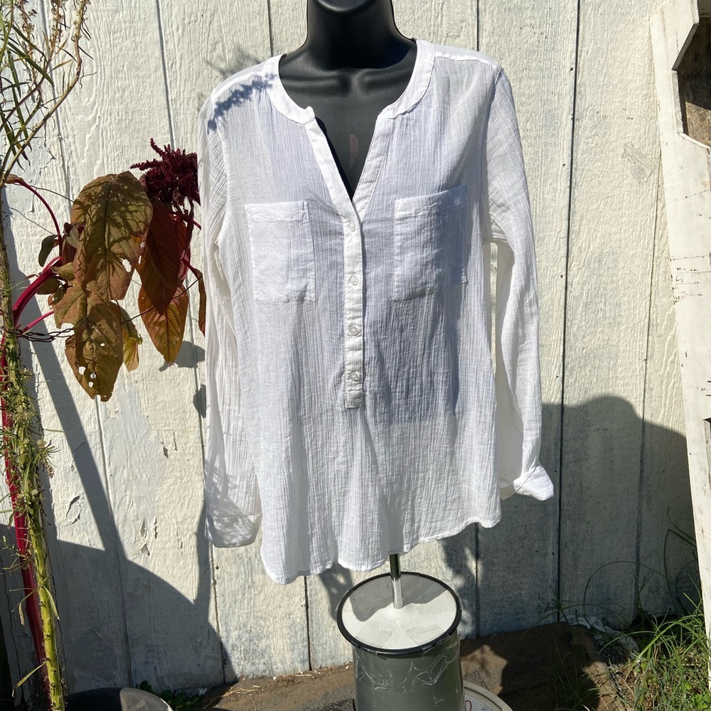Old Navy woman’s blouse. Large